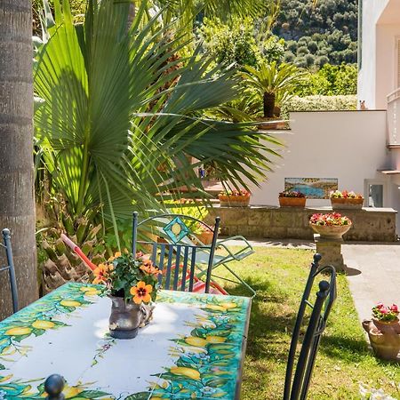Casa Beatrice Bed & Breakfast Соренто Екстериор снимка